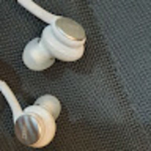 Meet your Posher, Moji